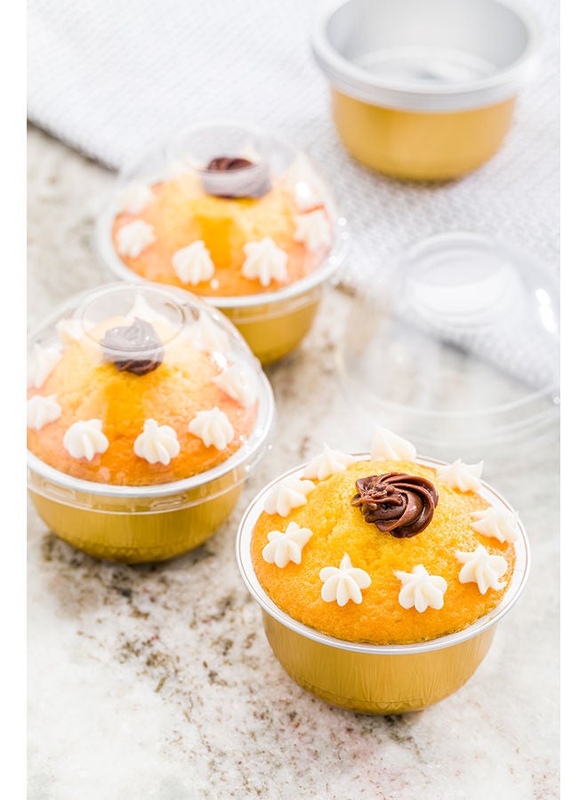 Restaurantware أواني كعك صغيرة 5 أونصات 3.4 × 3.4 × 1.7 بوصة، 100 كوب خبز دائري - قابلة للتصرف، مع أغطية قبة، أواني كعك من الألمنيوم الذهبي، خفيفة الوزن، للحلويات الصغيرة المزينة - Image 5