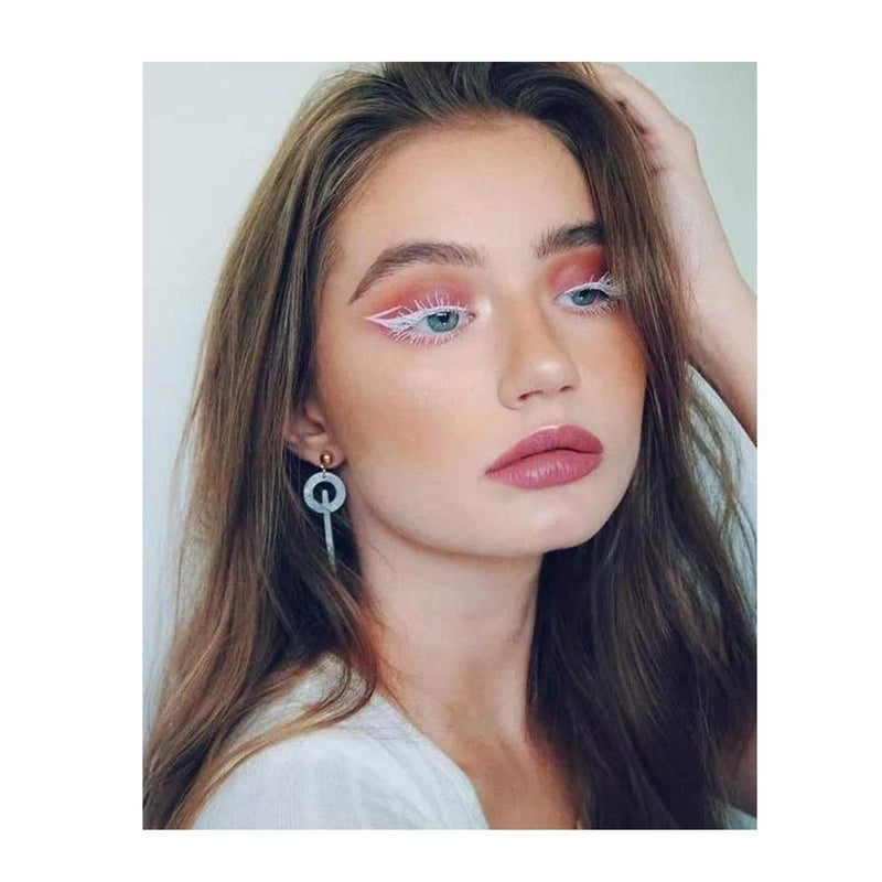 Maydear مايدير ماسكارا بيضاء - ماسكارا مكثفة، مرفوعة وطويلة لتعريف مكثف وارتداء مقاوم للبقع يدوم طويلاً - مثالية لمكياج الحفلات والمسرح - Image 3