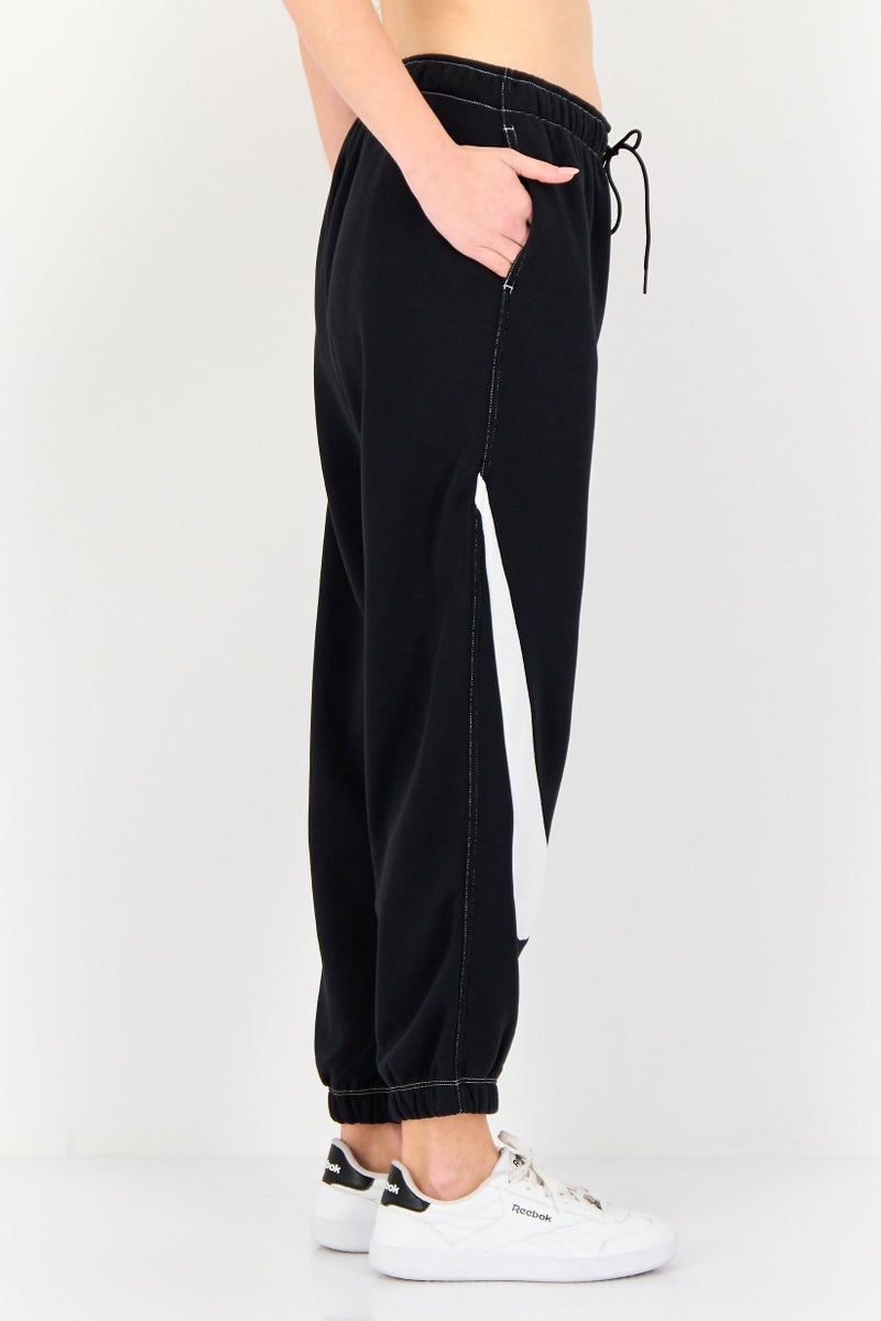 Nike Women Standard Fit Outdoor Sweatpants, Black - Image 2