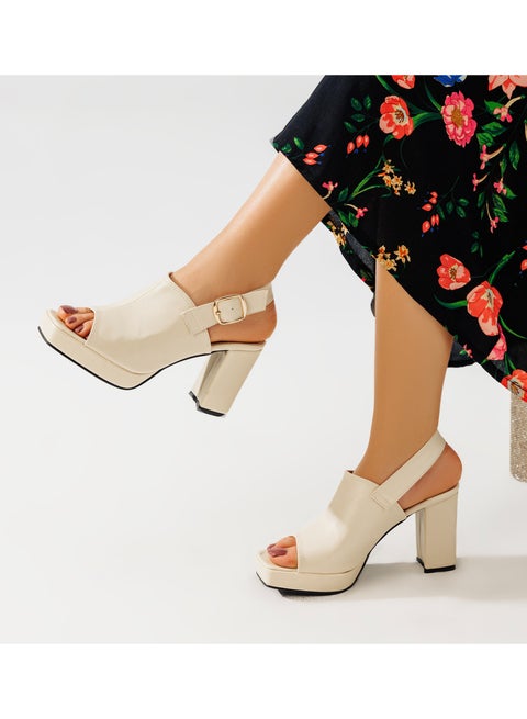 كعب صندل من الجلد بإبزيم للإغلاق H -10 - بيج