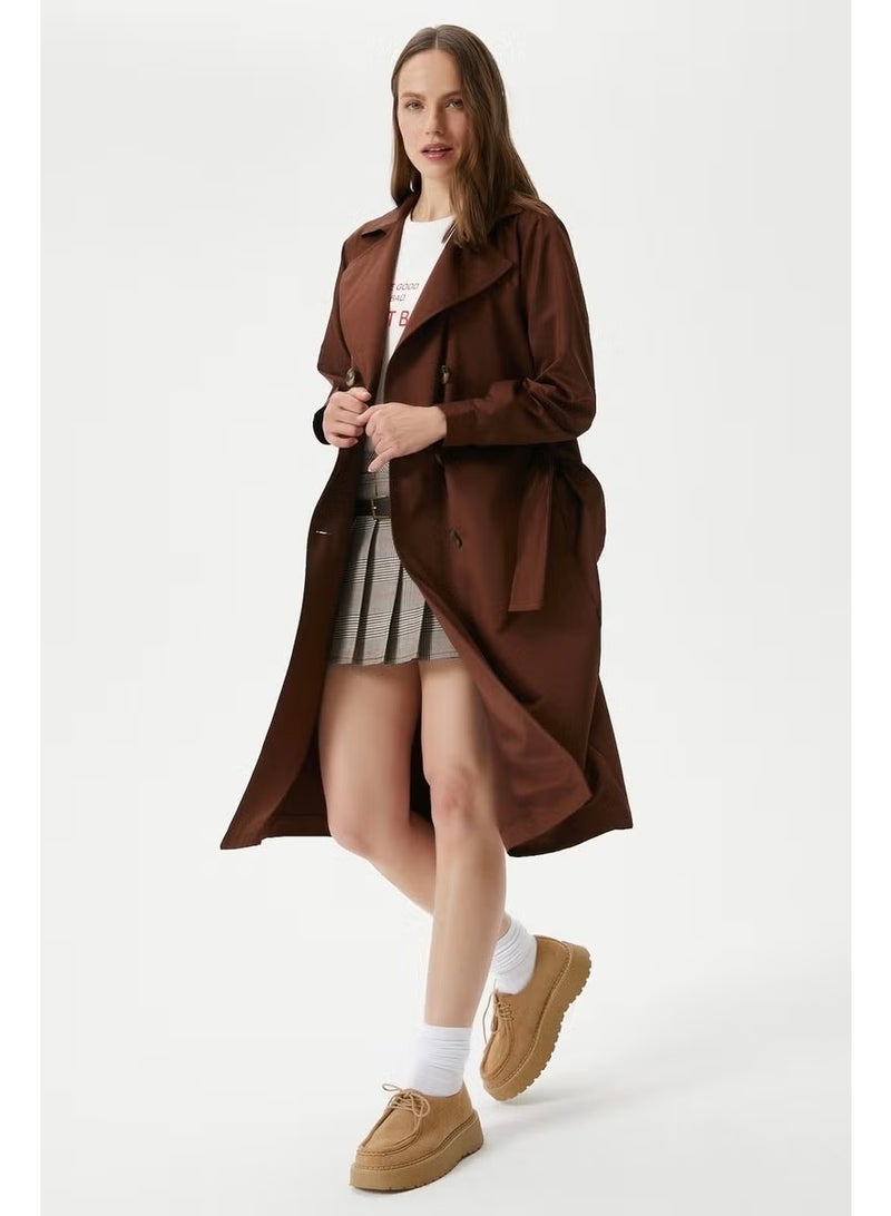 Ritnice Women's Light Seasonal Brown Trench Coat - Image 3