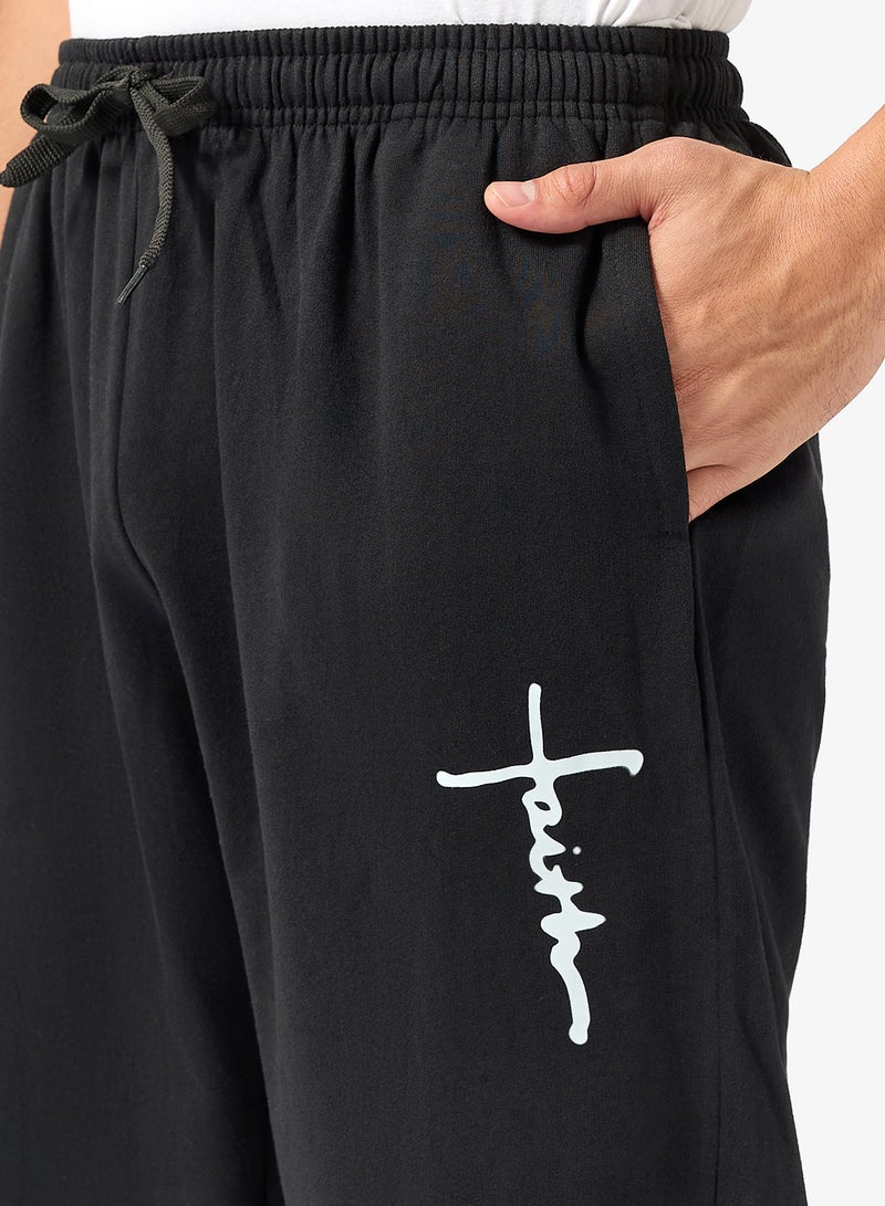 سفنتي فايف بنطلون رياضي فضفاض بتصميم جرافيك - Image 4