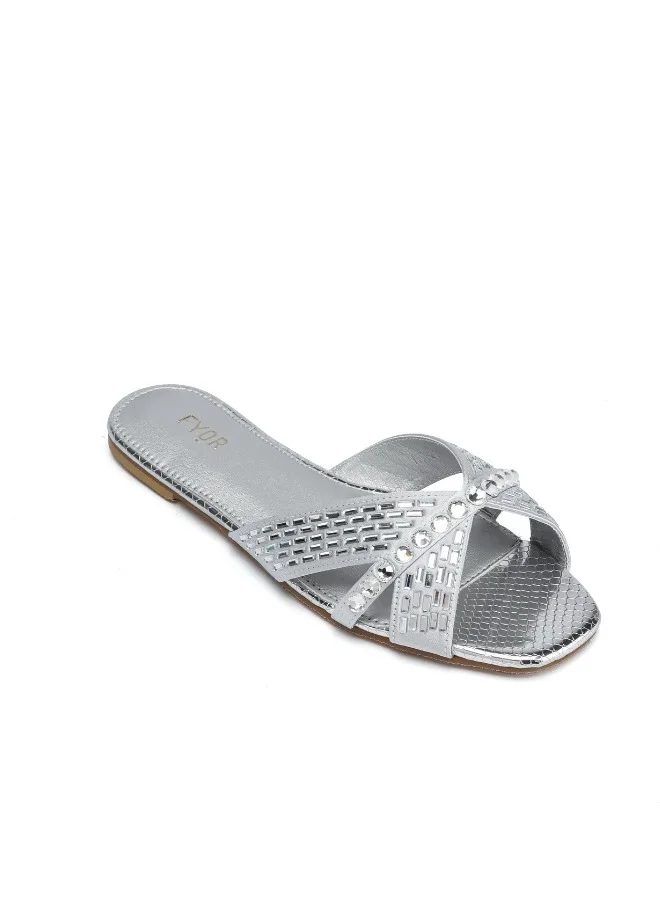 فايور صندل مزين بالمرآة والماس بنقش مقطوع