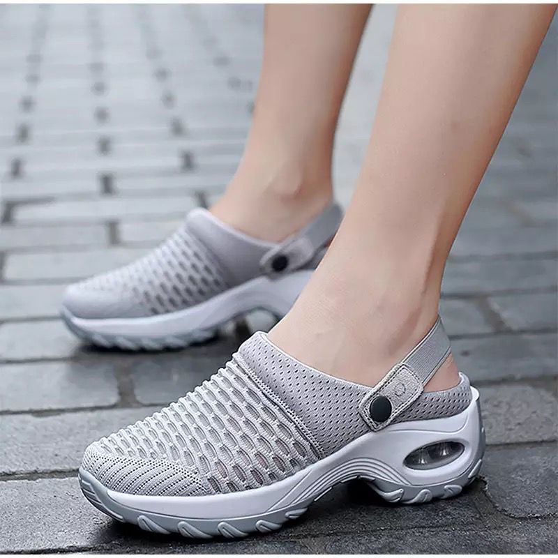 Plus Size Women'S Summer Korean-Style Mesh Mesh Slip-On Slippers Rocking Mother Half Support Sandals Double-Sided Wear - Image 2