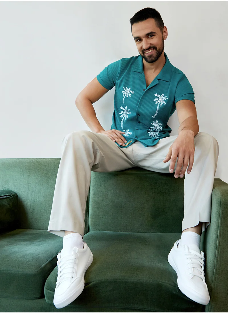 Campus Sutra Men's Teal Blue Palm Tree Knit Shirt