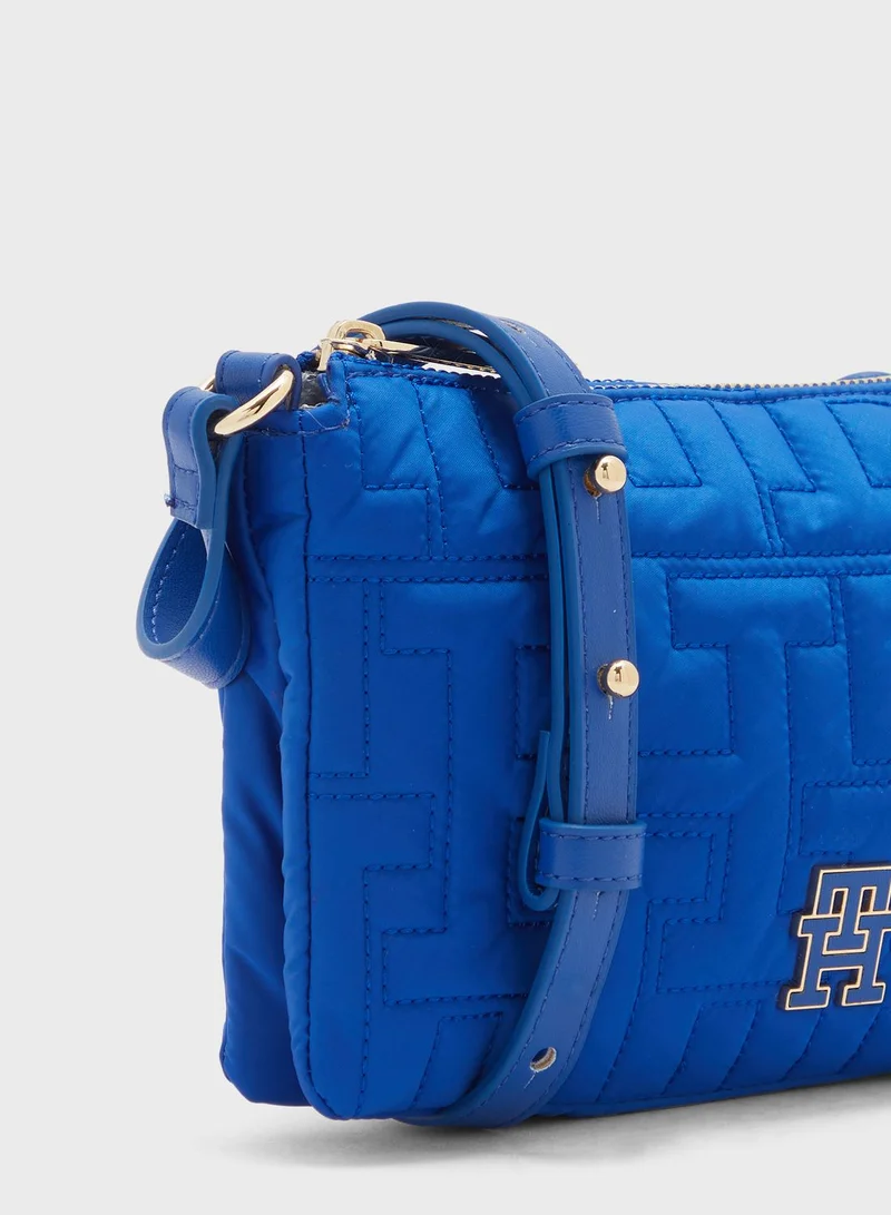 TOMMY HILFIGER Chic Crossbody Bag