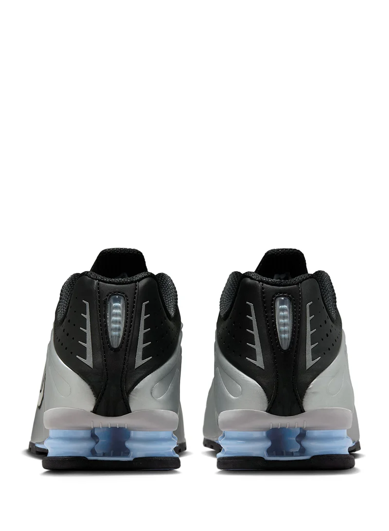 Nike Shox R4
