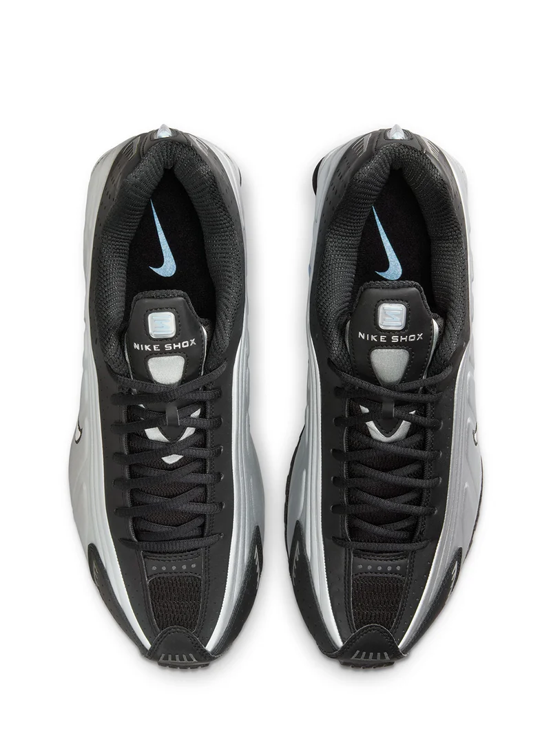 Nike Shox R4
