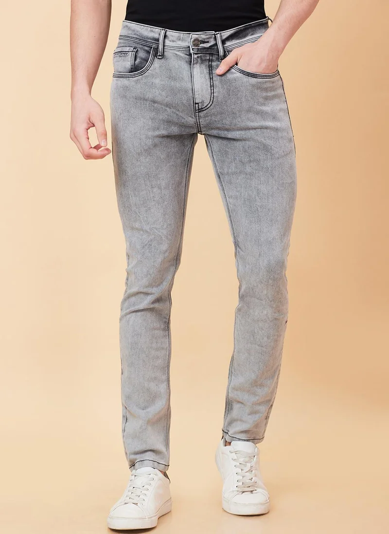 بيينغ هيومان Men Slim Fit Heavy Fade Clean Look Stretchable Jeans