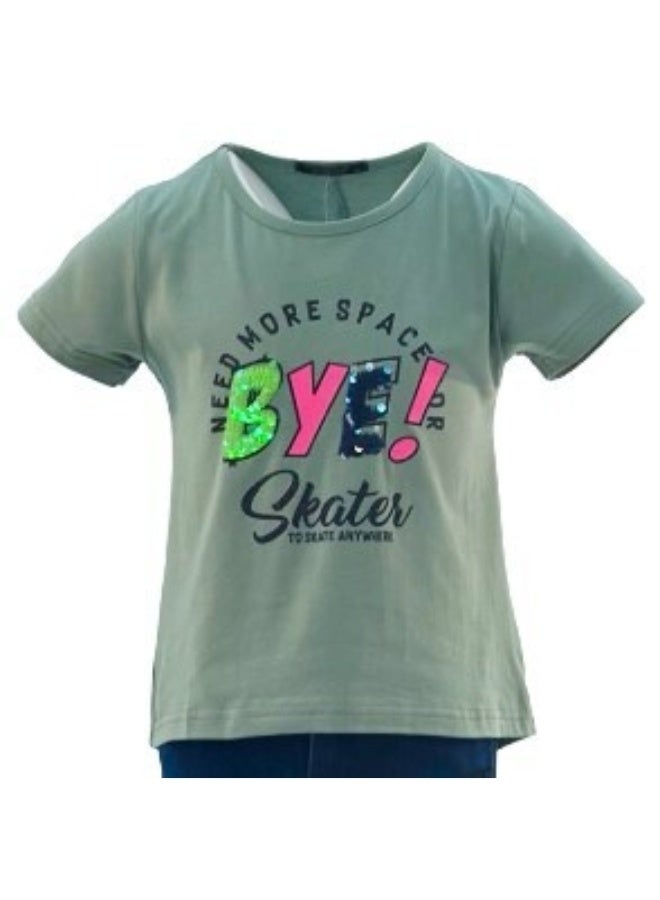 جوانا تي شيرت فتيات برقبة دائرية وأكمام قصيرة بطبعة "أحتاج إلى مساحة أكبر، وداعاً! متزلجة للتزلج في أي مكان" - أخضر - سنتان - Image 4