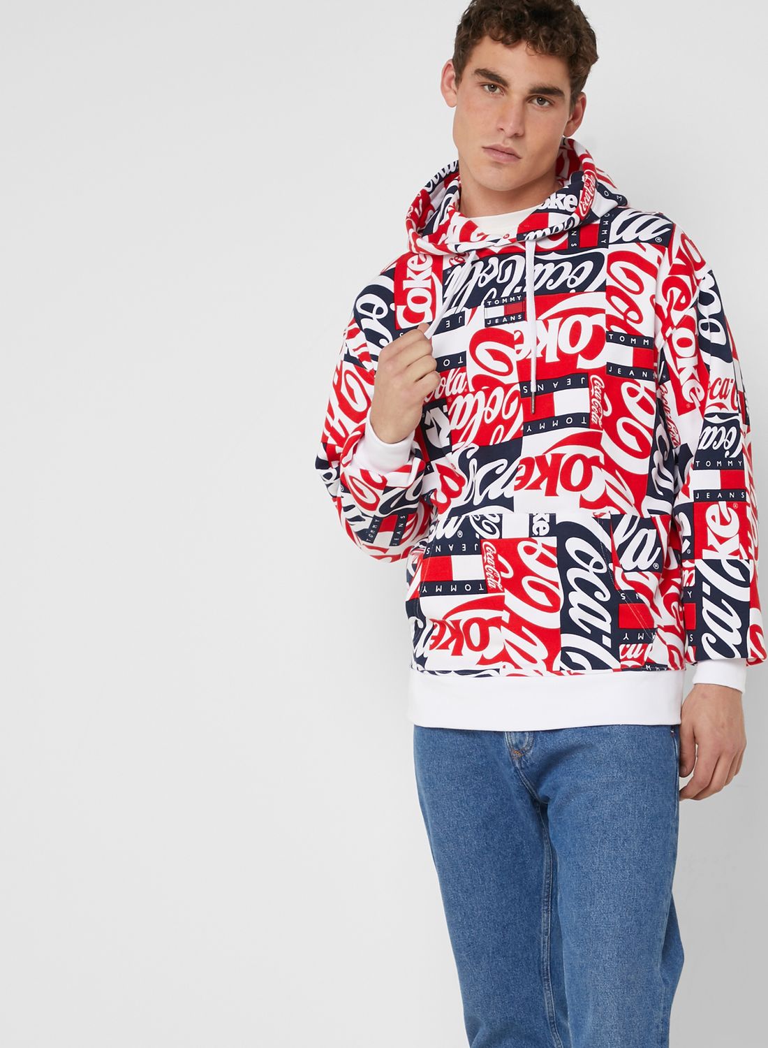 https://www.namshi.com/bahrain-en/buy-tommy-jeans-coca-cola-aop-hoodie/ZF9642E8061550C52393BZ/p/