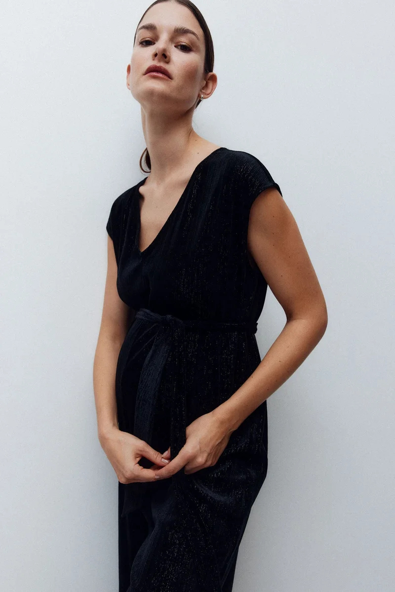 اتش اند ام جمبسوت بدون أكمام مع حزام من تشكيلة ماما