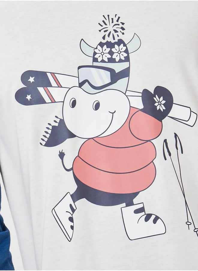 Styli Raglan Sleeve Graphic T-Shirt & Checkered Pyjama Set