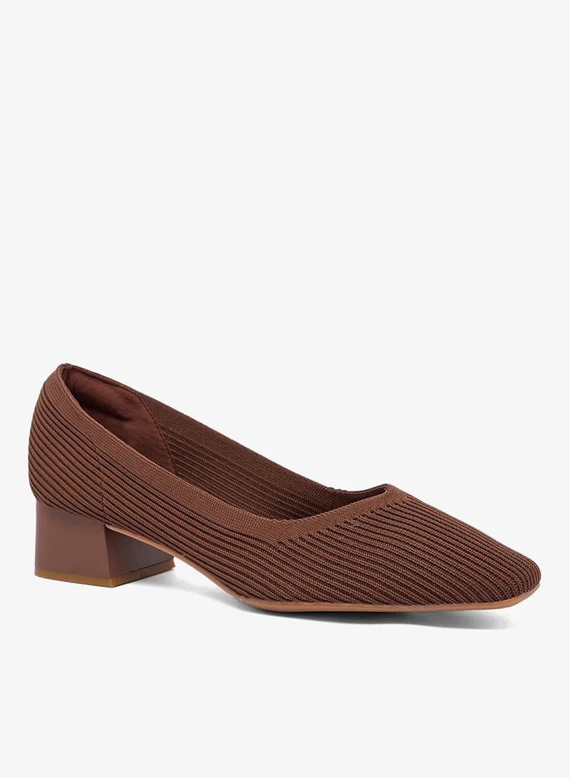 THE BROWN classic pumps