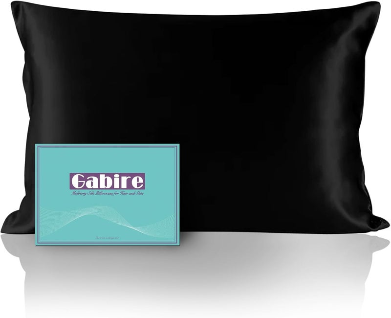 Gabire وسادة حرير التوت من غابير للشعر والبشرة، وسادة تمنع حب الشباب، وسادة حرير حقيقية من الجانبين، وسادة حرير عضوية مع سحاب مخفي، لون أسود، مقاس قياسي (20×26 بوصة) - Image 1