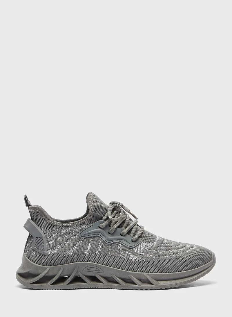 شو اكسبرس Lace Up Low Top Sneakers