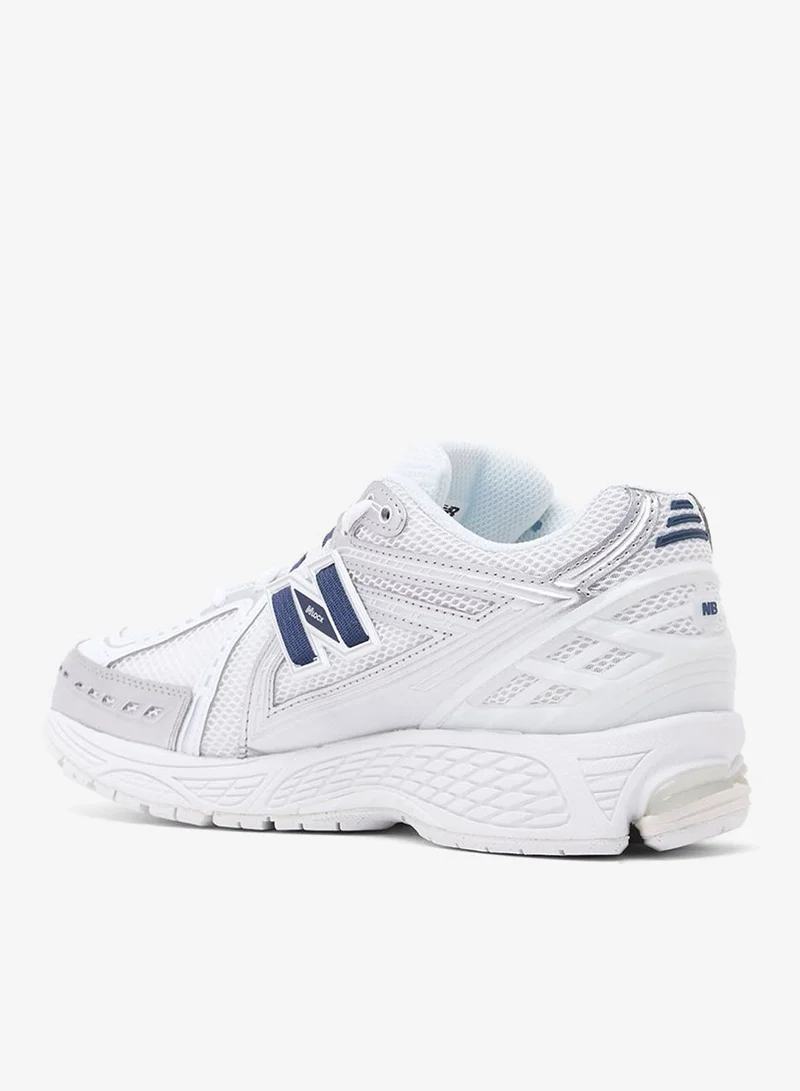 نيو بالانس سنيكرز