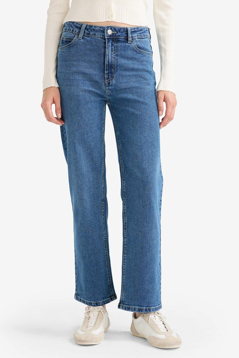 ديفاكتو بنطلون جينز قصة مستقيمة برجل عادية وخصر عالي - Image 3