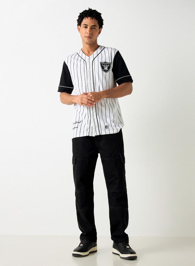 اس بي كاركترز قميص بقصّة عادية بزخارف لاس فيجاس رايدرز وأكمام قصيرة - Image 2