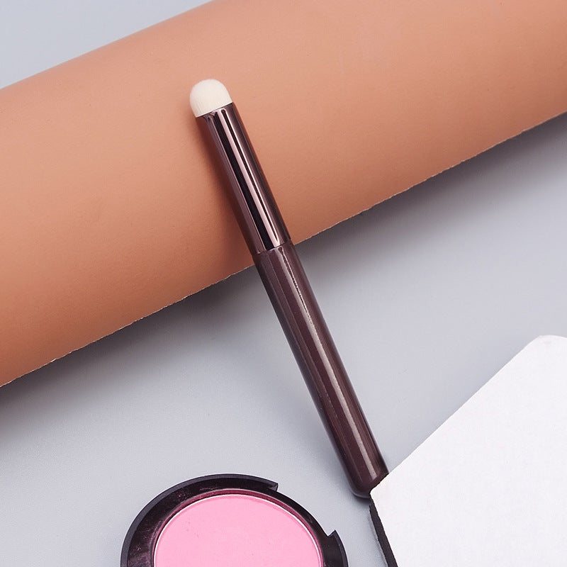 Cangzhou Morandi Mini Lip Brush With Lid New Student Portable Sizzy Short Handle Round Head Lip Cosmetic Brush - Image 1