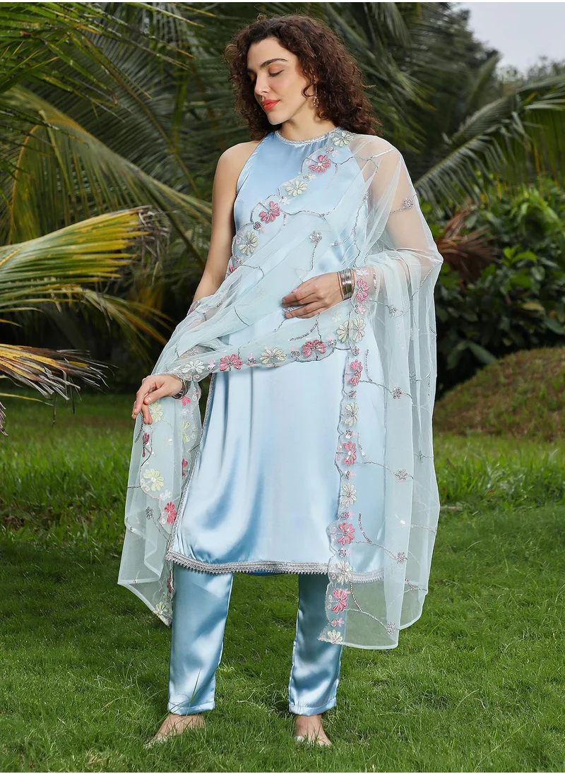  قصة Women's Powder Blue Blush Bloom Kurta Set