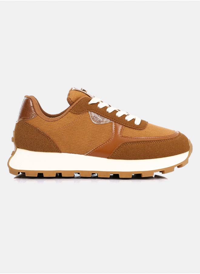 DejaVu Fashionable Sneakers  - Image 2
