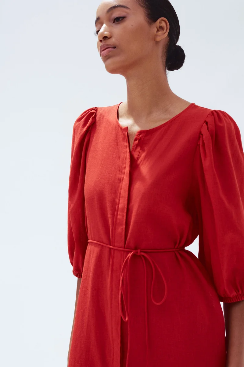 اتش اند ام فستان من مزيج الكتان