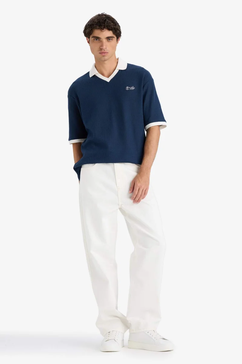 ديفاكتو Boxy Fit Contrast Color Textured Polo T-Shirt