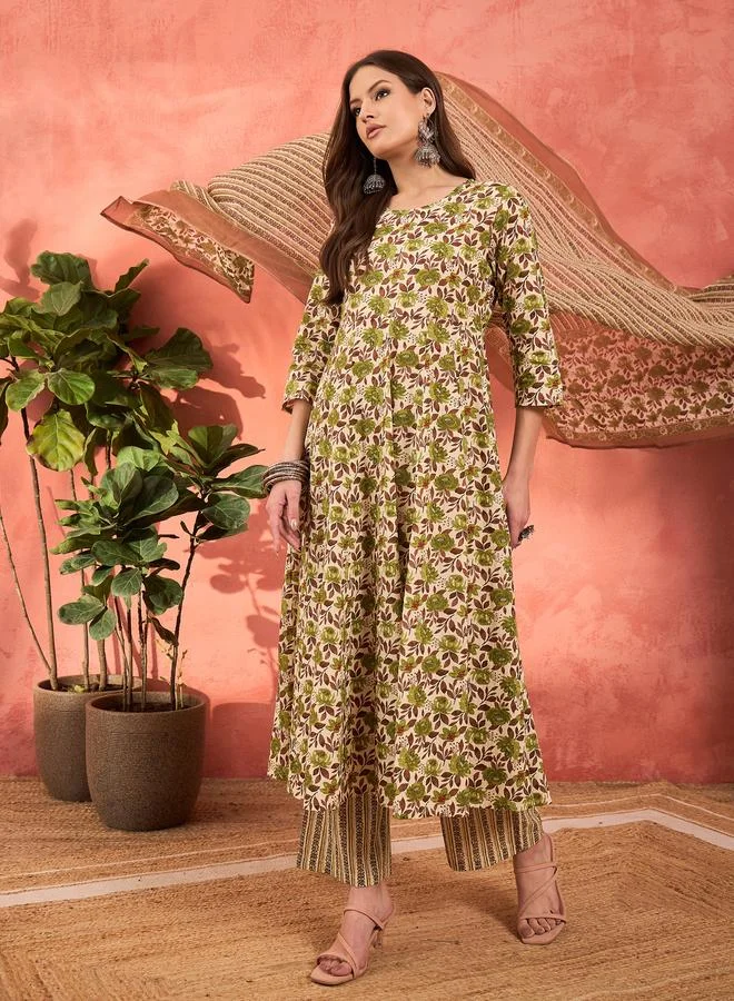 SASSAFRAS SASSAFRAS Off White Floral Anarkali Kurta with Pencil Pants and Dupatta Set