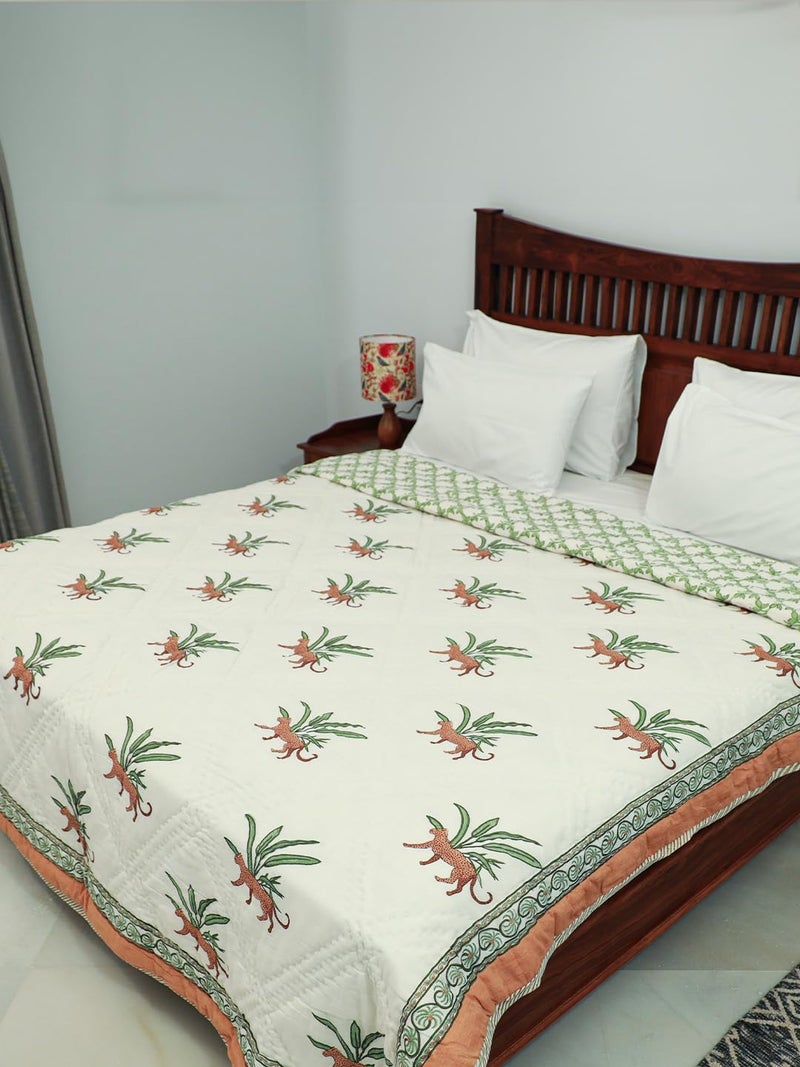 Baarno Baarno Cheetah Double Bed Comforter Uniform Cotton Filling 100 Cotton Soft Cozy AC Dohar Blanket Lightweight Reversible Design All Weather Quilt Color White  - Image 2