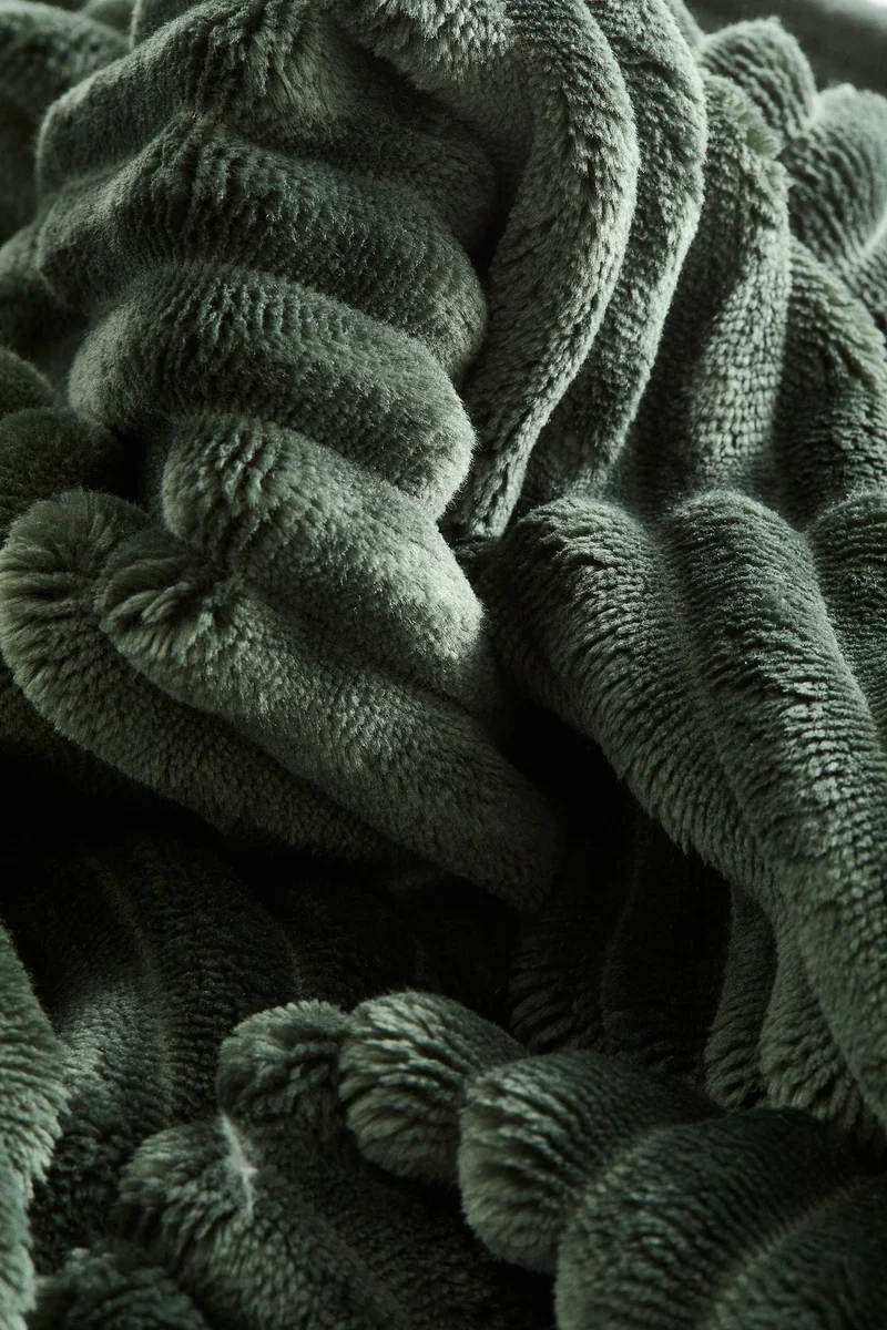 H&M Structured fleece blanket