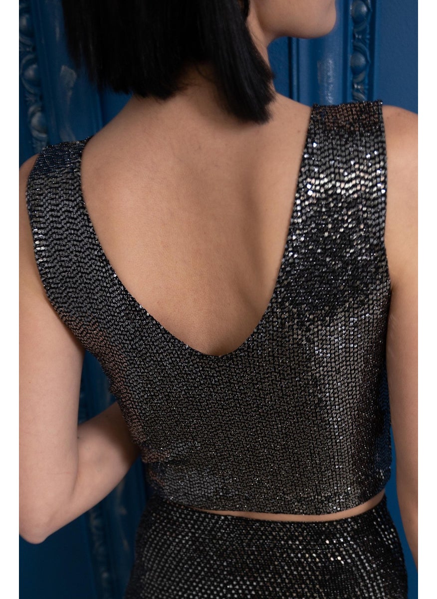 Sequined Black Backless Crop Top - pzsku/ZF993400309475DFF8905Z/45/_/1728062500/9a86ba0d-20af-4919-96e8-1d56f6d25867