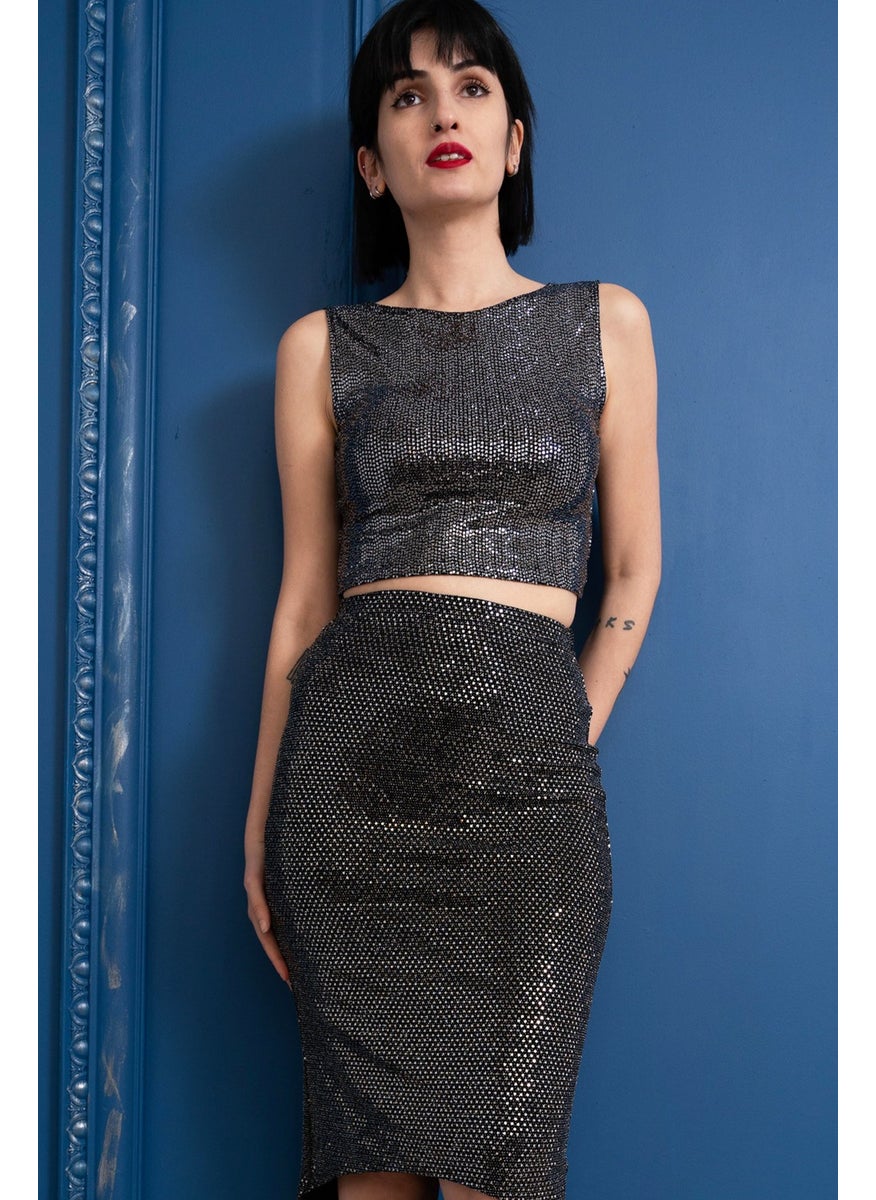 Sequined Black Backless Crop Top - pzsku/ZF993400309475DFF8905Z/45/_/1728062667/17cd0f70-a602-4b2e-89cf-6a056fb4bbf2