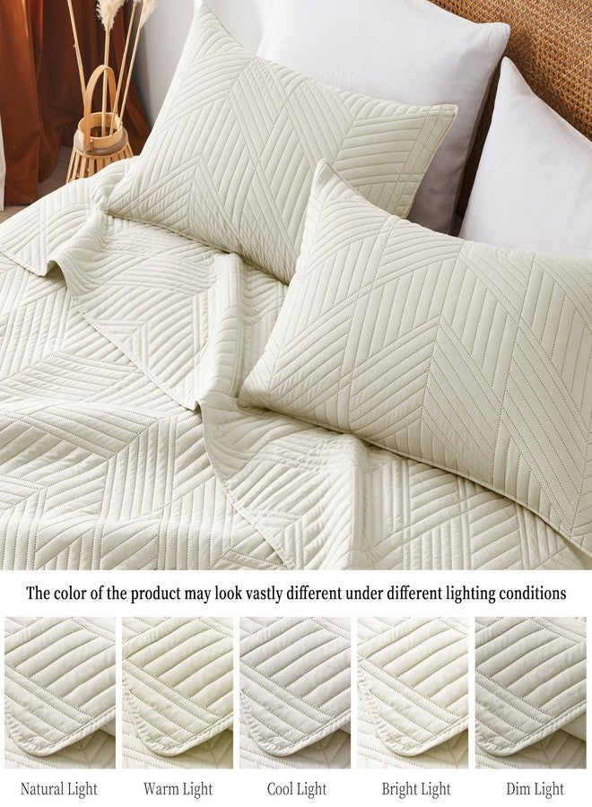 Davulos Full/Queen Quilt Set in Cream, Soft Reversible Microfiber Bedspread for All-Season Use, Lightweight Coverlet with Modern Geometric Pattern (1 Quilt, 2 Pillow Shams) - Image 5