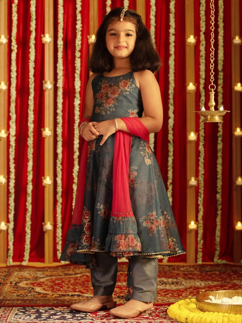 VASTRAMAY Girls' Grey Organza Anarkali Set | A gorgeous foil painted Anarkali With Dupatta perfect Navratri & Diwali | Gown for Weddings, Festivals, and Special Occasions - Image 2