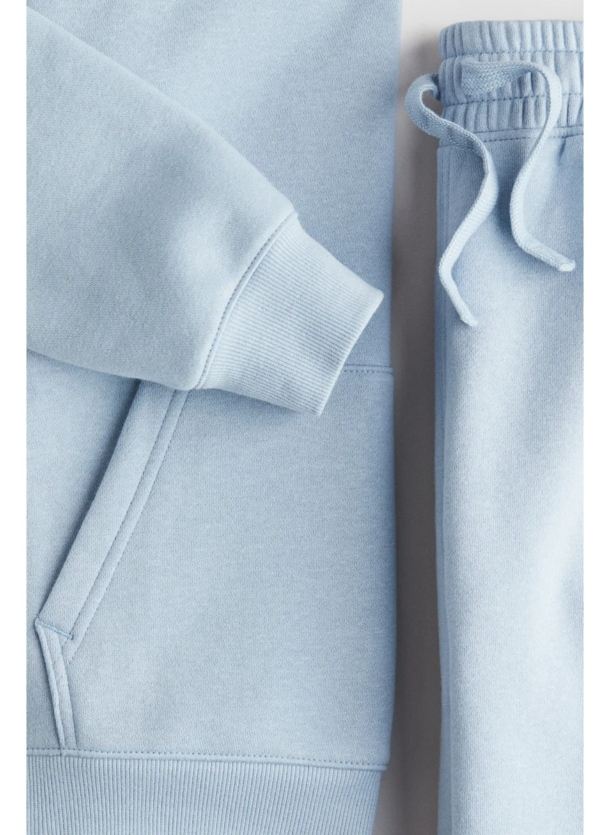 اتش اند ام 2-Piece Hoodie And Sweatshorts Set