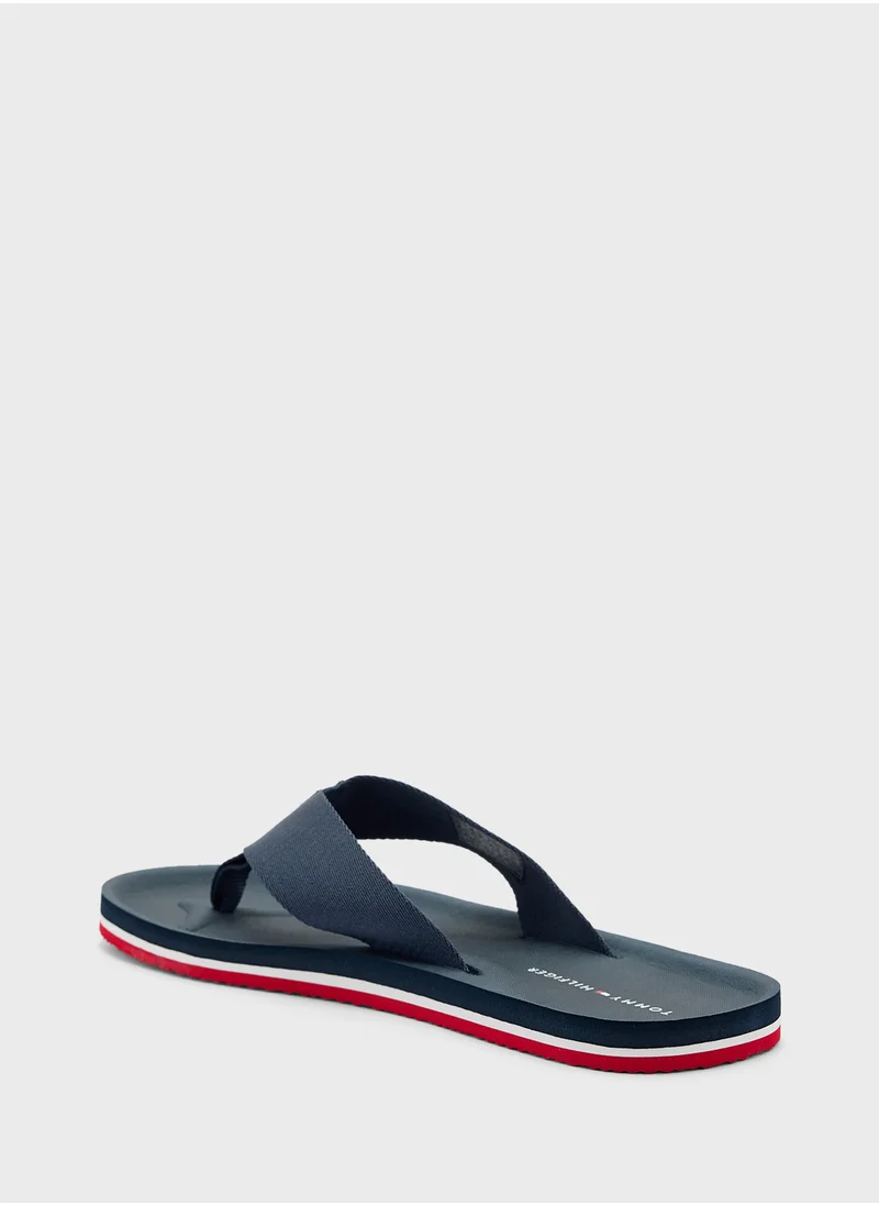 تومي هيلفيغر Monogram Beach Flip Flops
