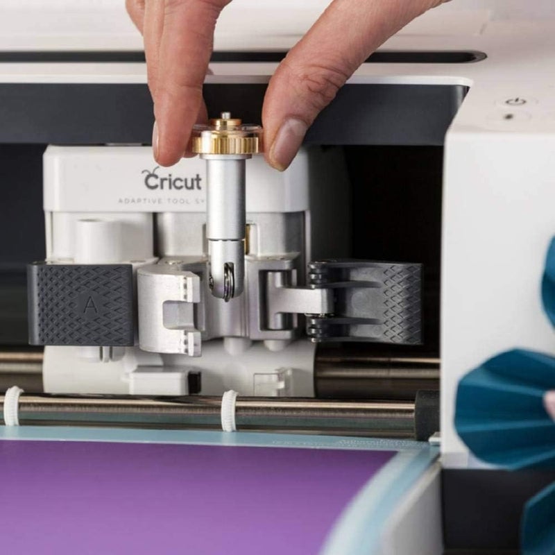 Cricut رأس استبدال عجلة التهديف، تصميم عجلة مسجل ببراءة اختراع، ضغط يصل إلى 10X أكثر، تجاعيد واضحة على المواد الأساسية، للحرف الشخصية، متوافق مع آلة قطع ميكر، فضي - Image 1