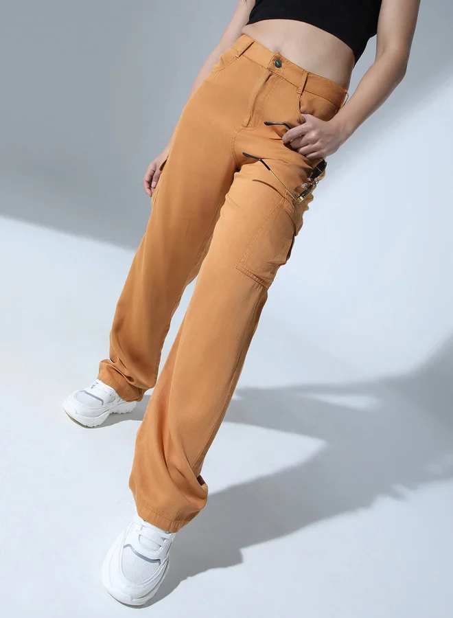 Hubberholme Hubberholme High Rise Regular Fit Trousers with Pockets