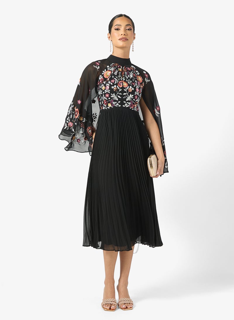 فروك اند فرل فستان مزين بتفاصيل شبكية بأكمام كاملة - Image 4