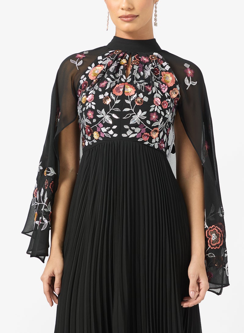 فروك اند فرل فستان مزين بتفاصيل شبكية بأكمام كاملة - Image 3