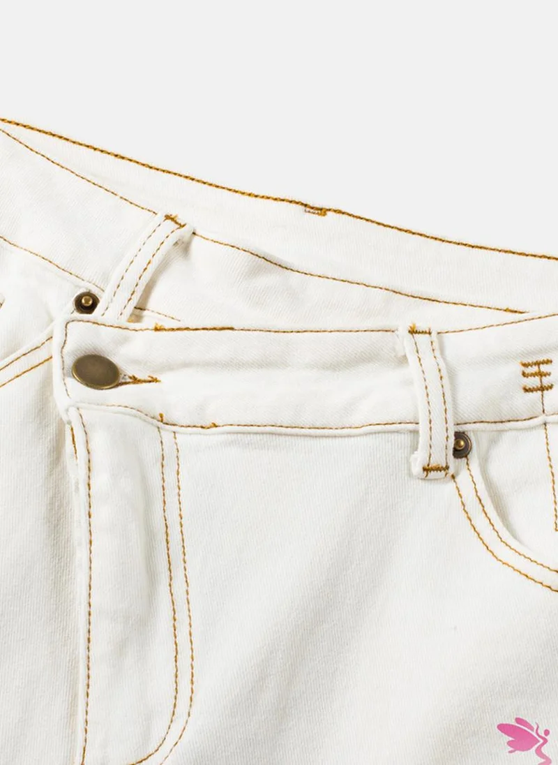 يونيكي White Plain Casual Shorts