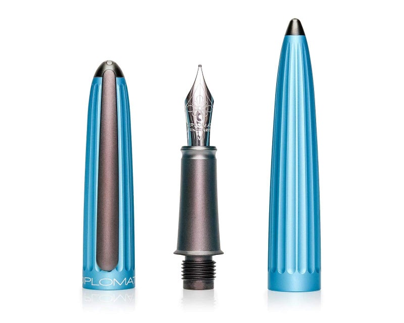 DIPLOMAT Aero Turquoise Fountain Pen (EF) D40311021 - Image 2