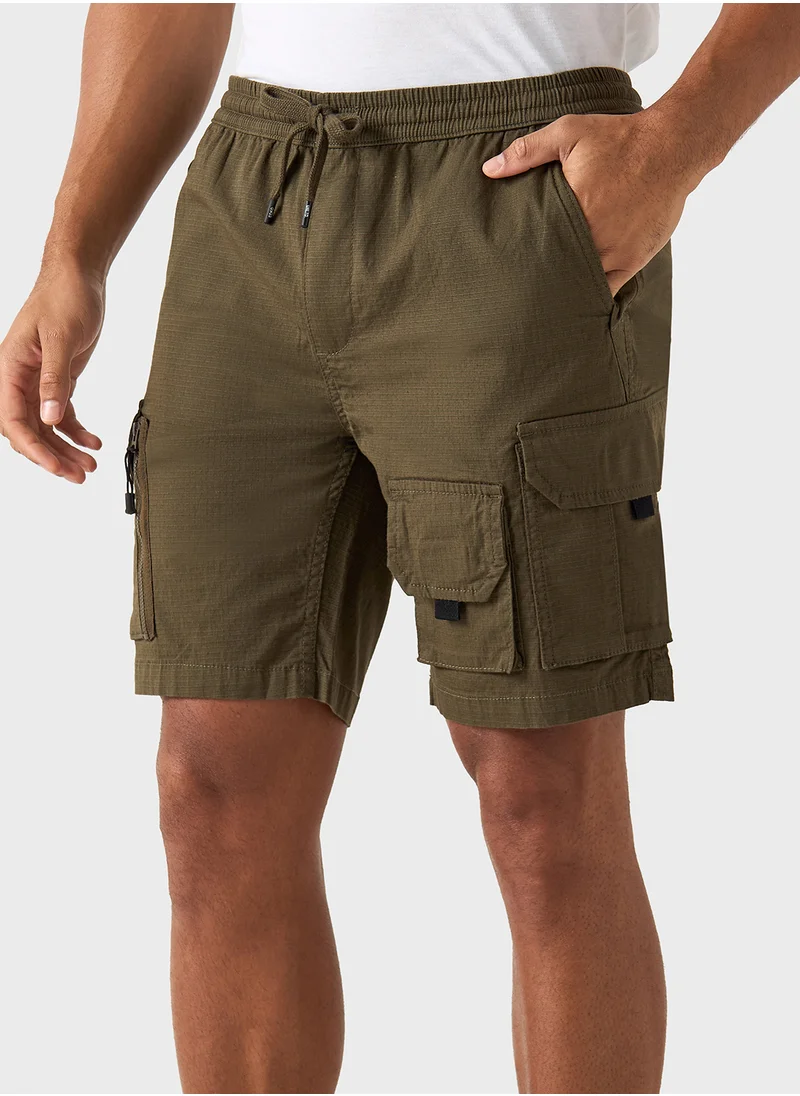 إيكو يو إن إل تي دي. Ecko Textured Flexi Waist Shorts with Cargo Pocket