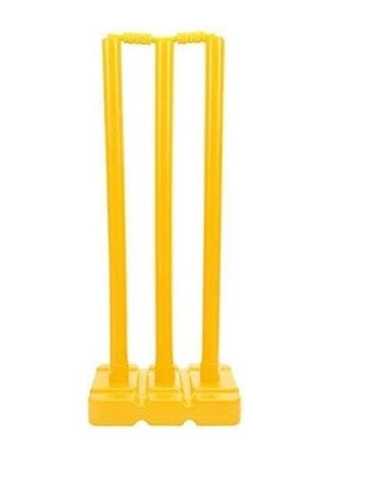 Karson Plastic Stumps With Base  - Image 1