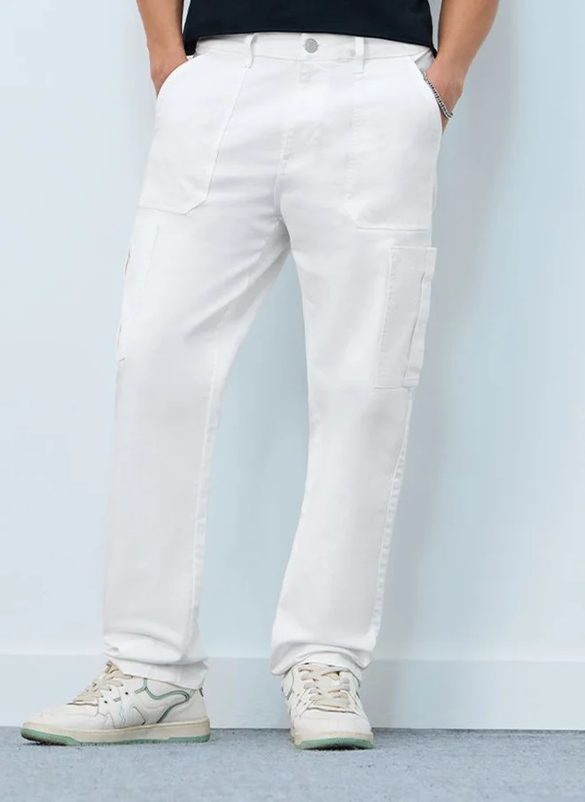 The Souled Store  The Souled Store Men Solid White Straight Fit Cargo Jeans  | Best Price UAE