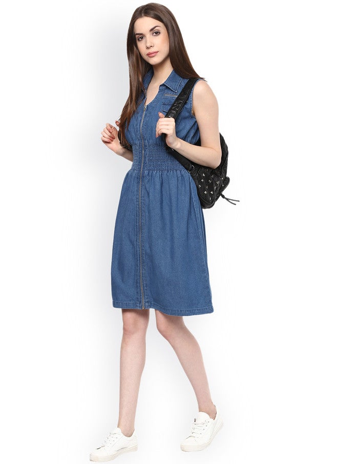 StyleStone فستان دنيم أزرق بتصميم ضيق وواسع - Image 5