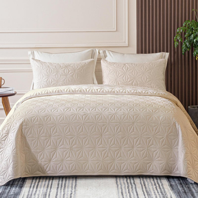 Whale Flotilla Queen Quilt Bedding Set Soft Brich Beige Bedspreads Quilts Queen Size for All Seasons 3 Pieces Lightweight Geometric Star Pattern Coverlet