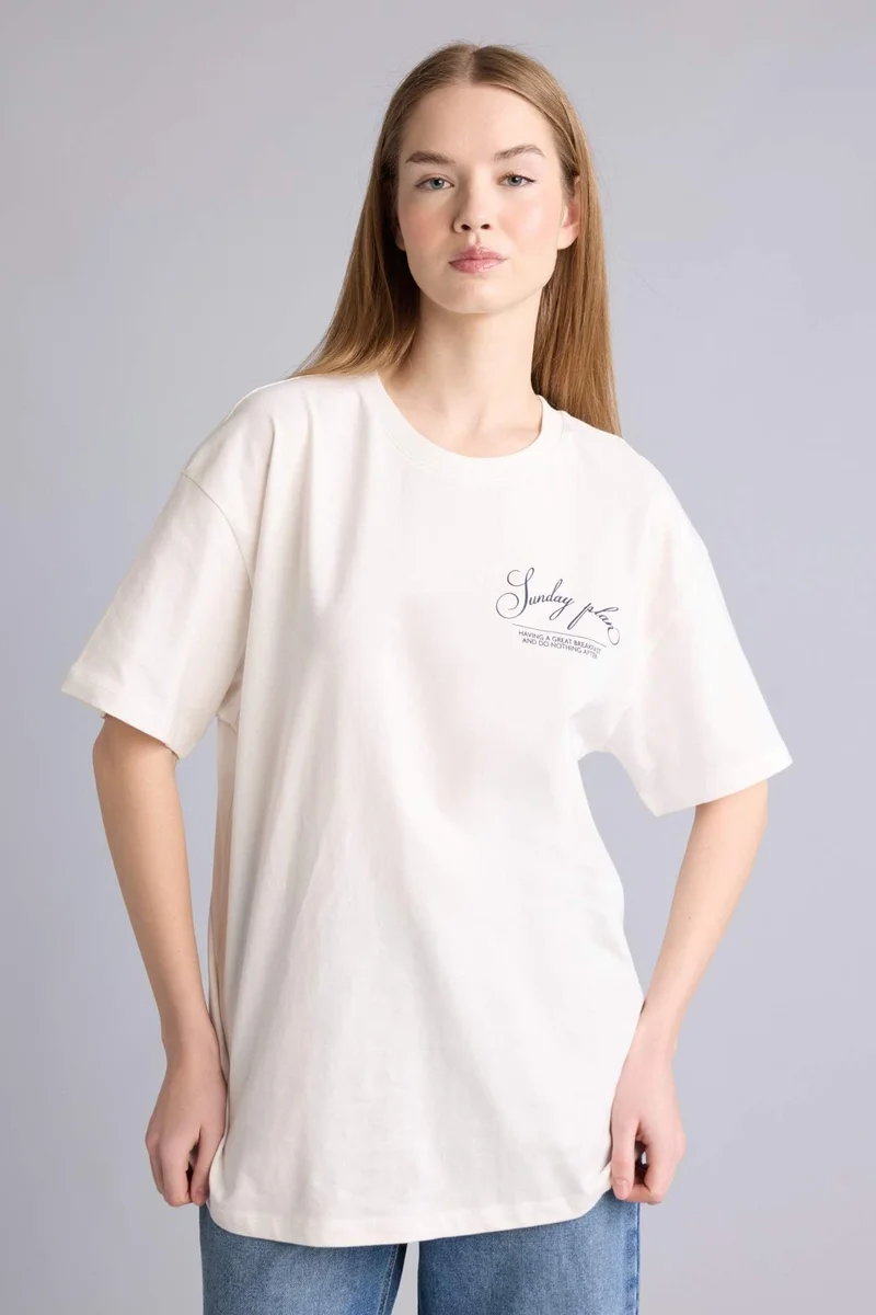 ديفاكتو Oversize Fit Crew Neck Short Sleeve T-Shirt