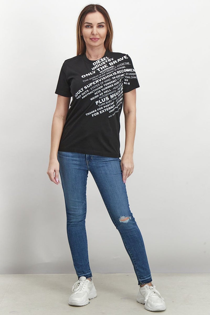 DIESEL تي شيرت نسائي بأكمام قصيرة وياقة دائرية بطباعة جرافيك، أسود وأبيض - Image 2